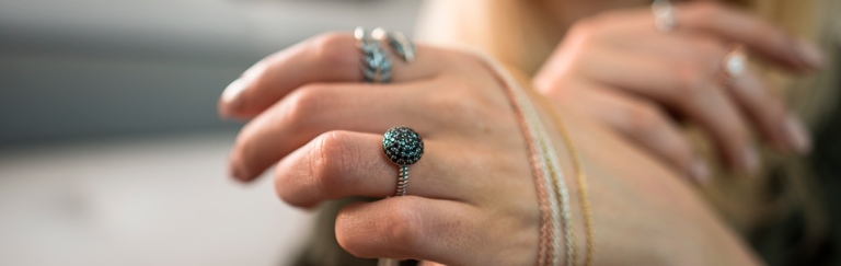 Como cuidar das suas semijoias