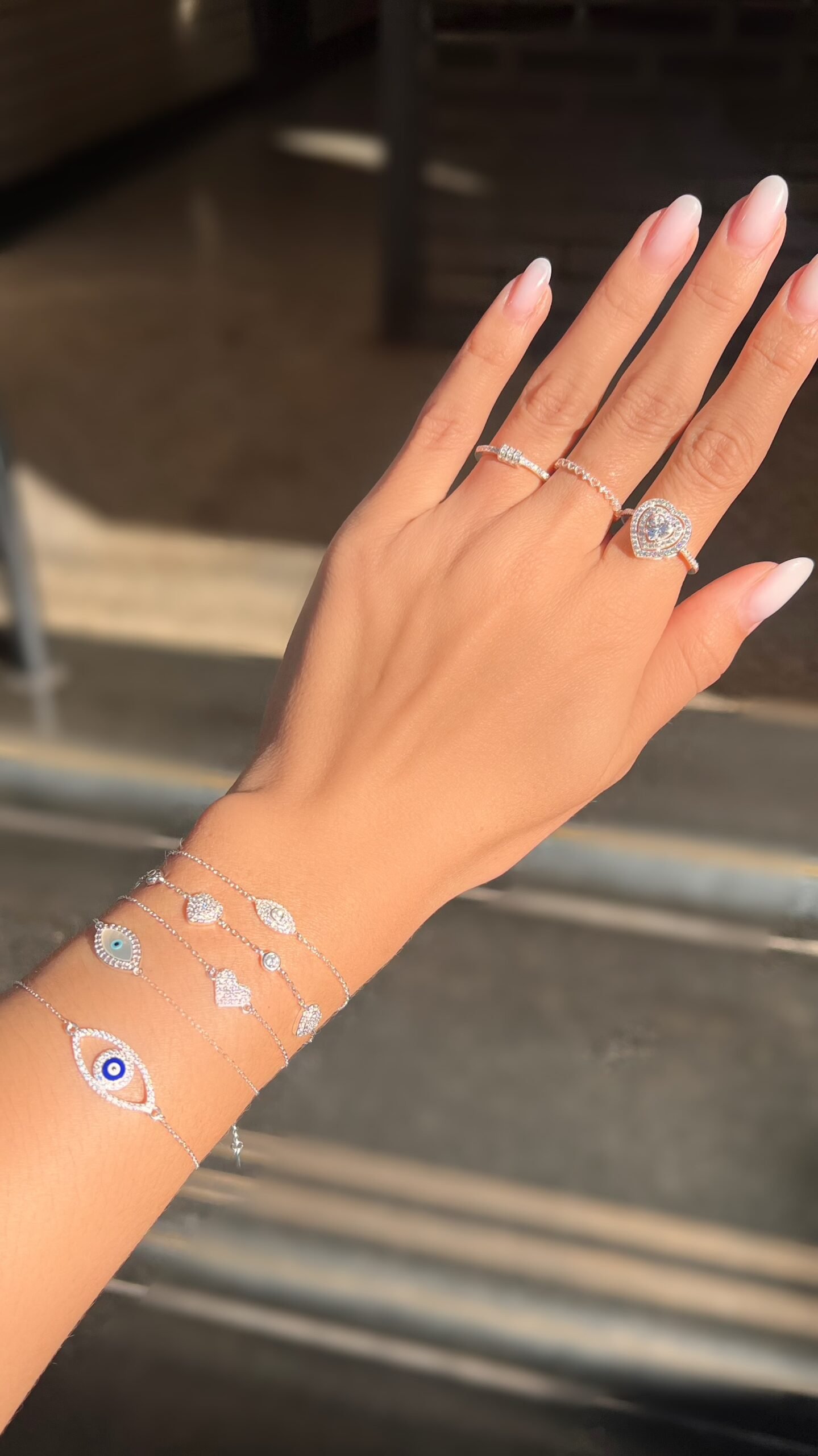 Facetune_23-10-2025-16-06-52