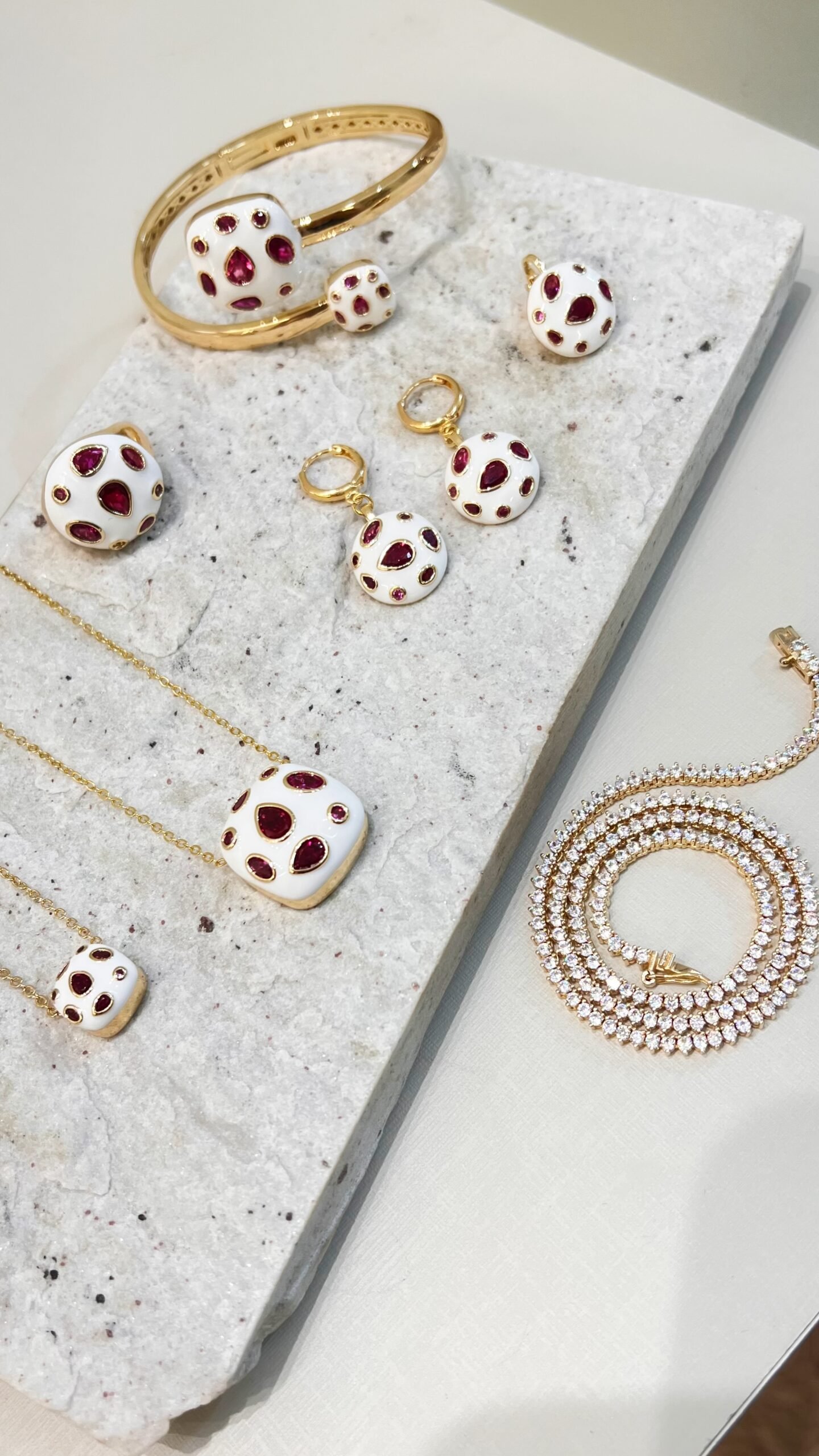 Facetune_29-10-2025-11-33-39